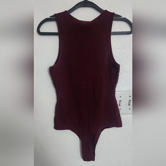 David Lerner Austin Scoop Neck Ribbed Bodysuit Aubergine Size Small - Picture 8 of 8